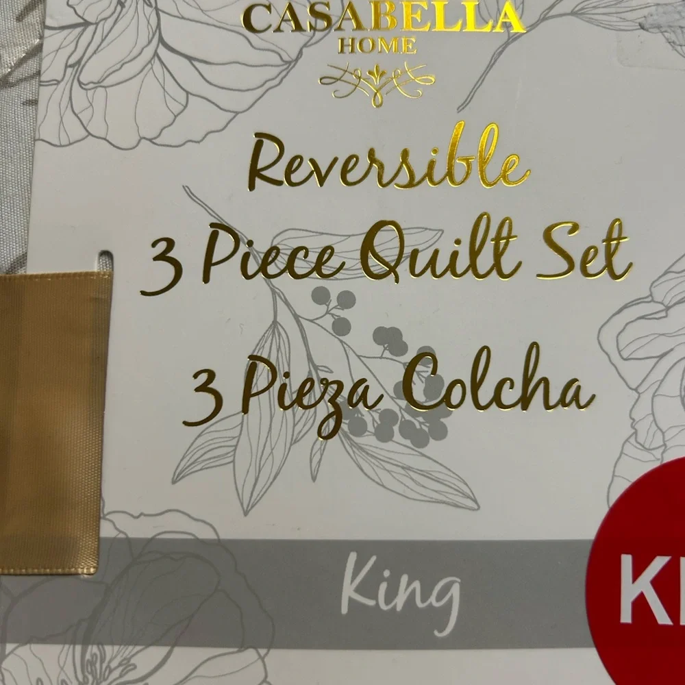 Casabella Home King 3-Piece Reversible Quilt Set Paris .NEW